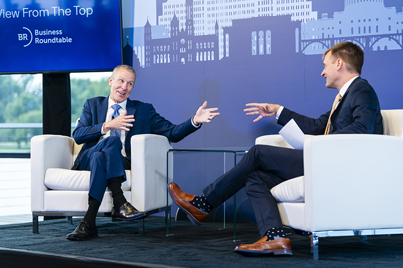 EL FutureWorkforceAxiosFinal 147 United Airlines CEO Scott Kirby and Axios’ Nick Johnston (Photo credit: Eric Lee on behalf of Axios)